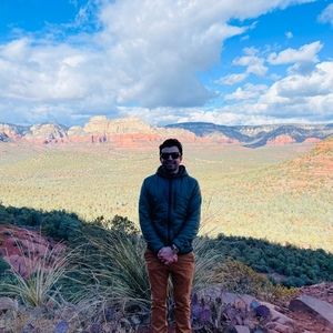 Meet your Posher, Luis